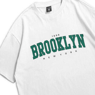12. BROOKLYN : Oversize T-Shirt